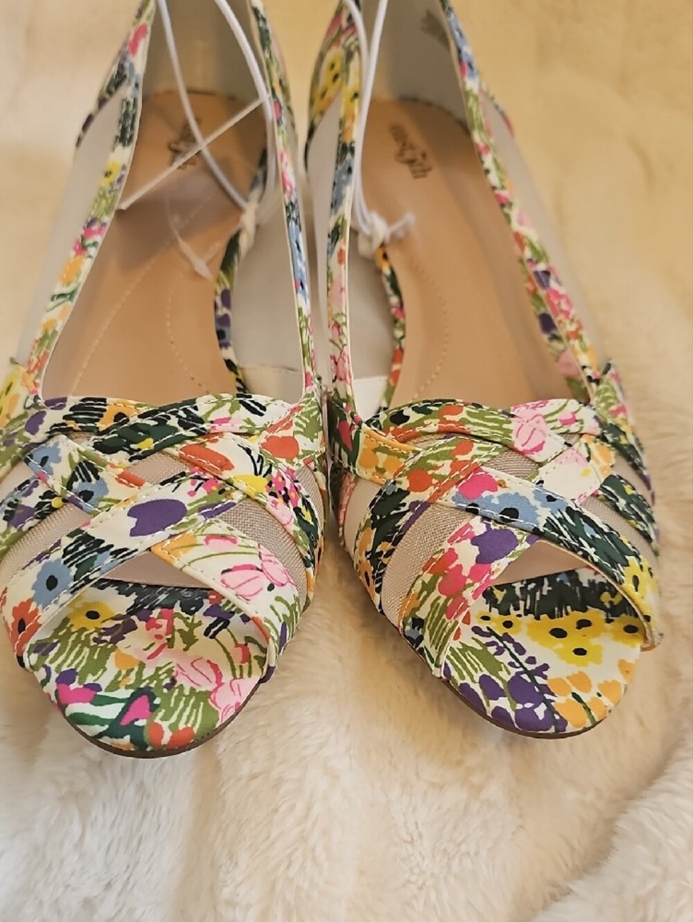 East 5th Multicolor Floral Mesh Flats - Picture 5 of 10
